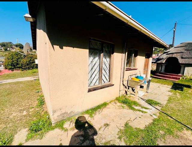 2 BEDROOM HOUSE FOR SALE IN UMLAZI U